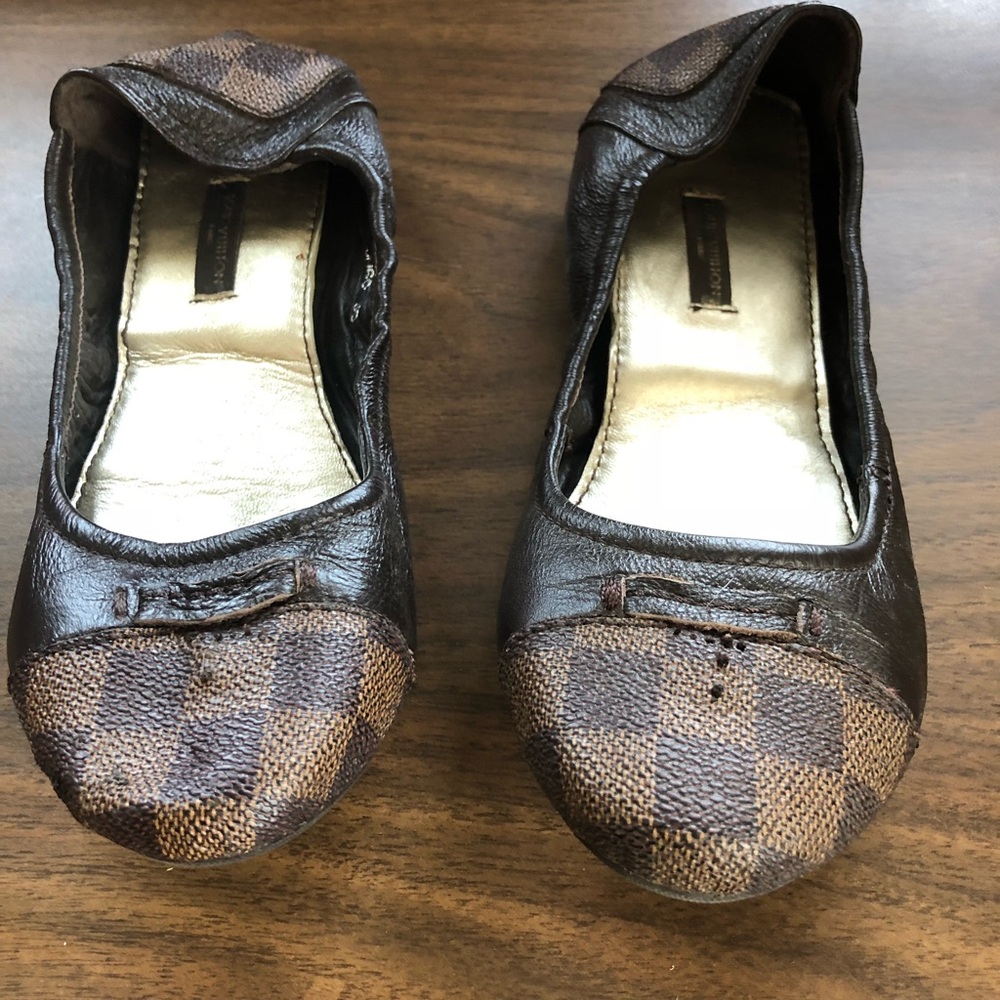 Louis Vuitton slippers